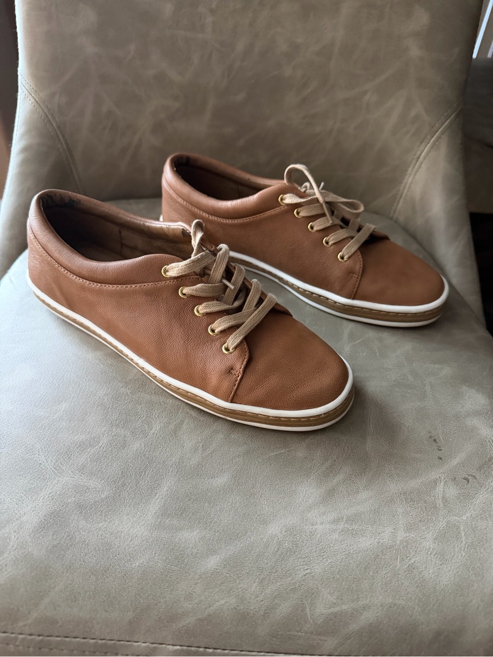 AEROSOLES Tan Leather Platform Sneakers